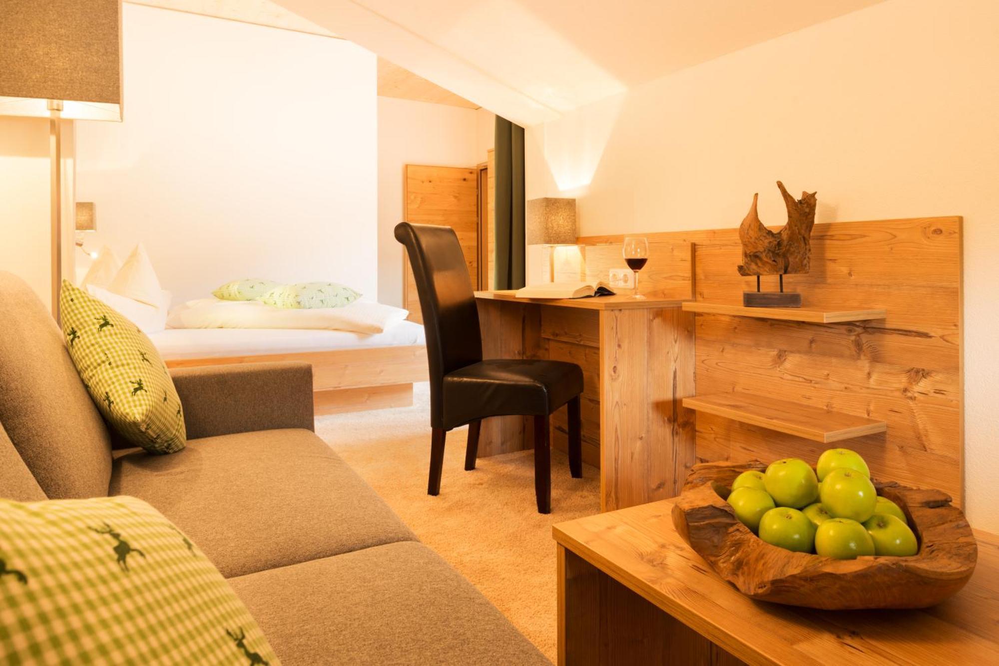 Hotel Hubertushof Lermoos Kültér fotó