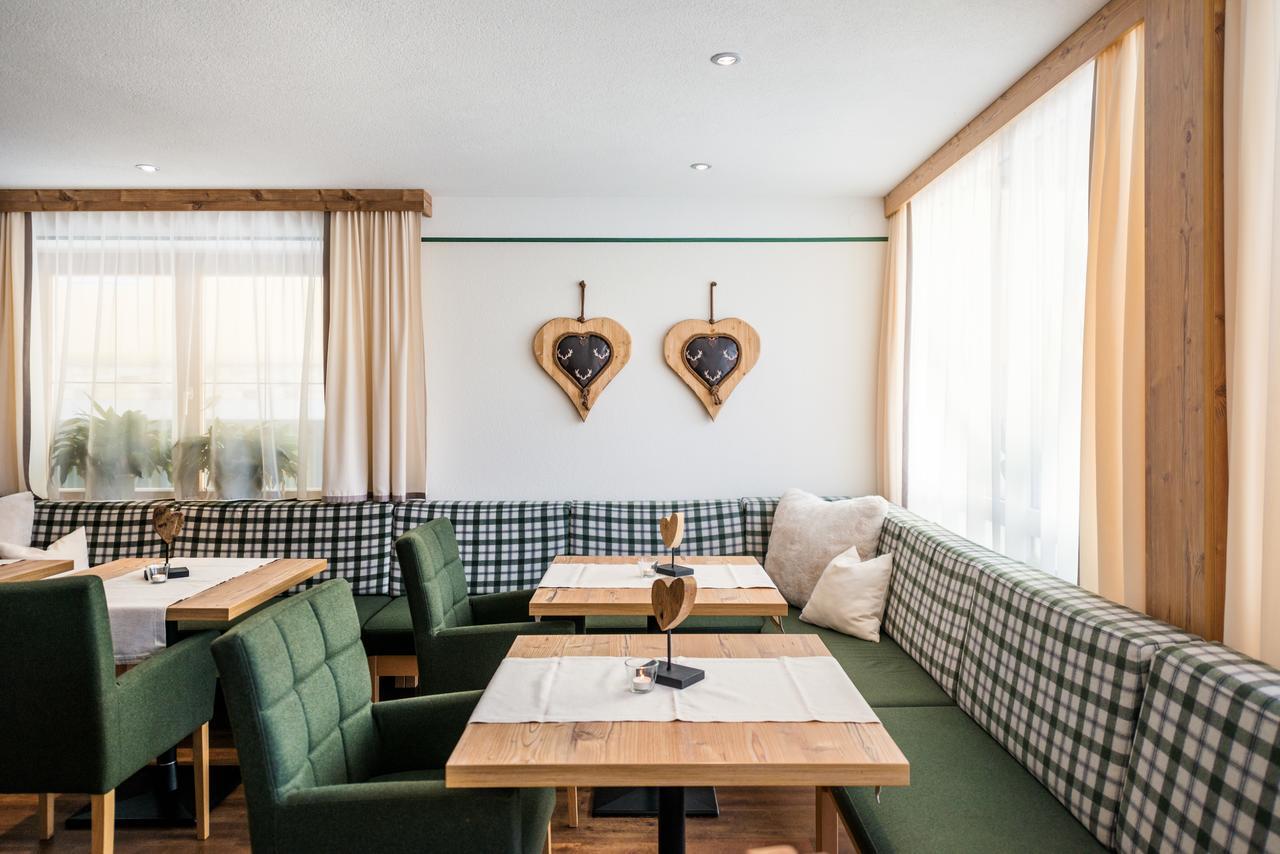 Hotel Hubertushof Lermoos Kültér fotó