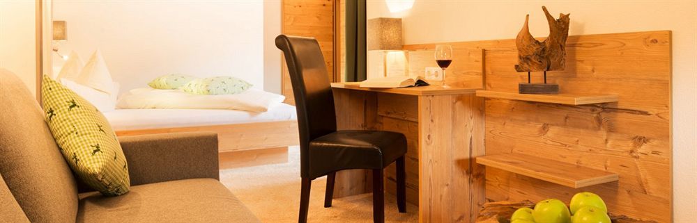 Hotel Hubertushof Lermoos Kültér fotó