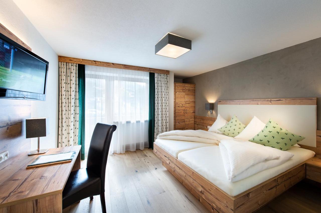 Hotel Hubertushof Lermoos Kültér fotó