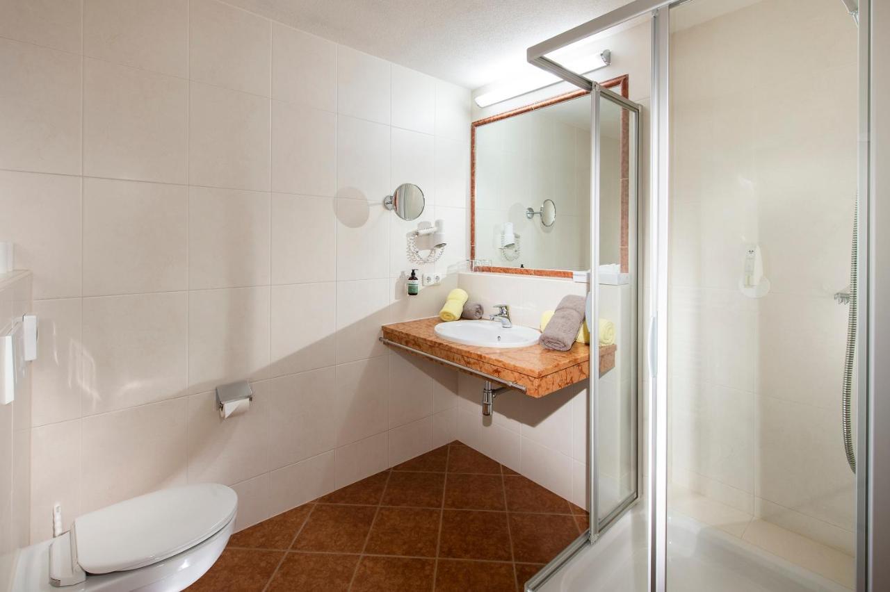 Hotel Hubertushof Lermoos Kültér fotó
